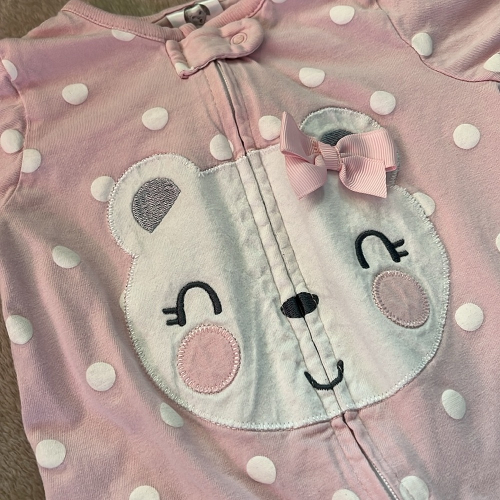 🩷2 for 10$🩷 Gerber Organic Cotton Baby Girl Sleeper, Size 0-3 Months - Picture 2 of 8